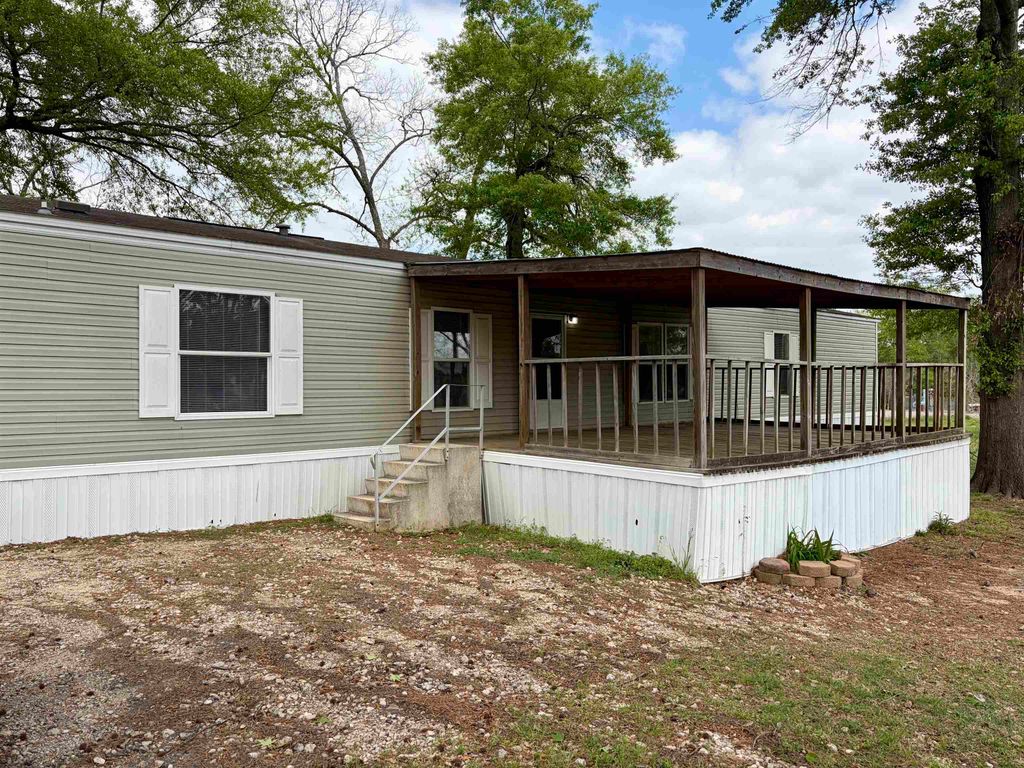 127 Bell Street, Beckville, TX 75631