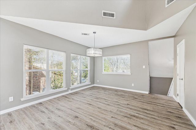 146 Dawns Edge Drive, Conroe, TX 77356