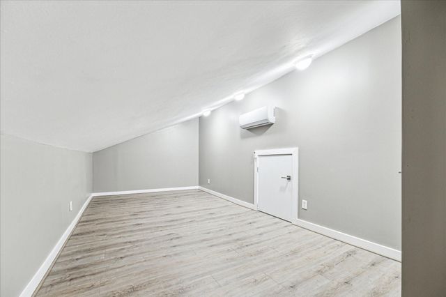 146 Dawns Edge Drive, Conroe, TX 77356