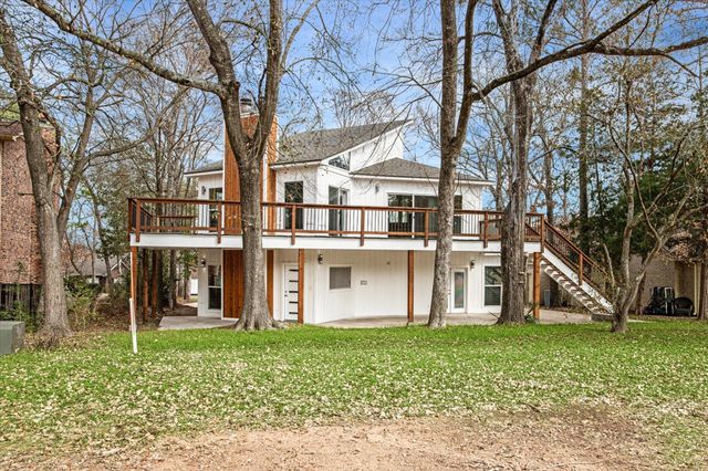 146 Dawns Edge Drive, Conroe, TX 77356