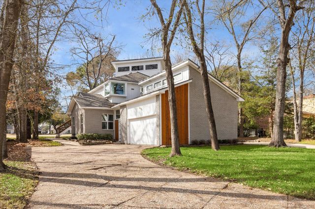 146 Dawns Edge Drive, Conroe, TX 77356