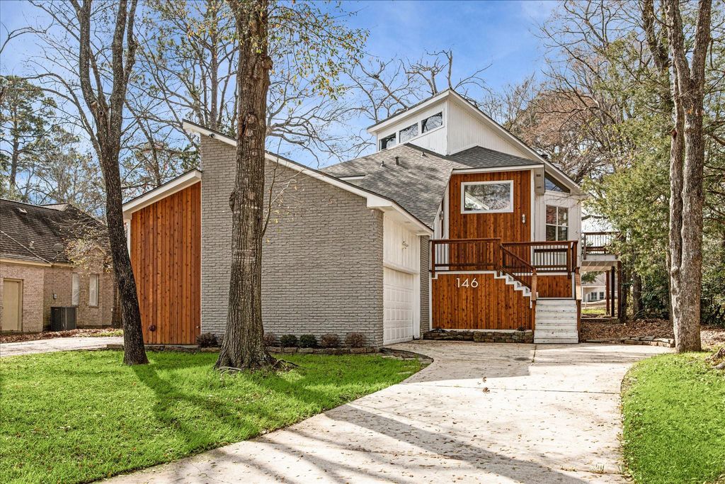 146 Dawns Edge Drive, Conroe, TX 77356