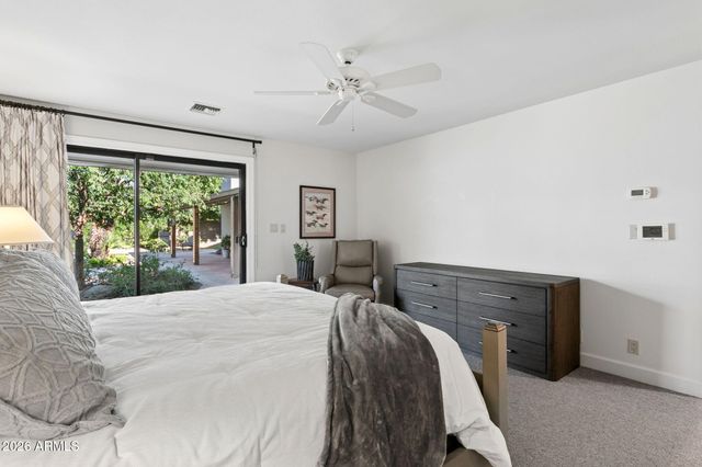 2140 E SOLANO Drive, Phoenix, AZ 85016