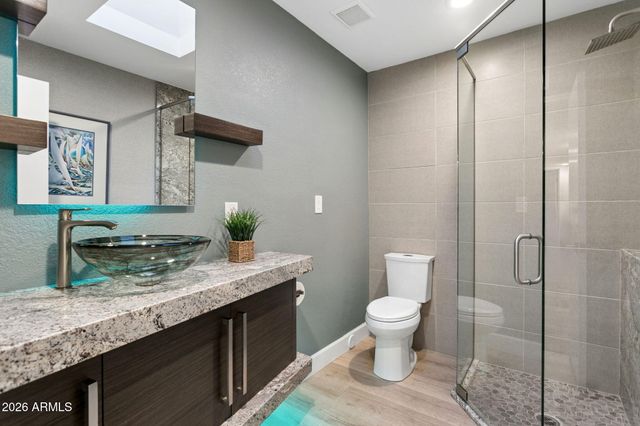 2140 E SOLANO Drive, Phoenix, AZ 85016