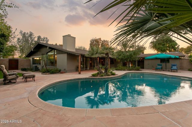 2140 E SOLANO Drive, Phoenix, AZ 85016