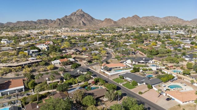 2140 E SOLANO Drive, Phoenix, AZ 85016