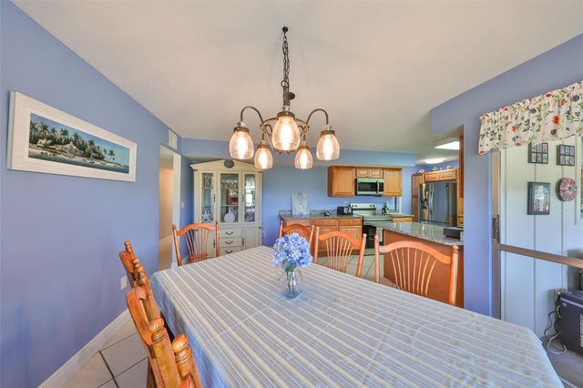 607 FOX HILLS DRIVE, Sun City Center, FL 33573