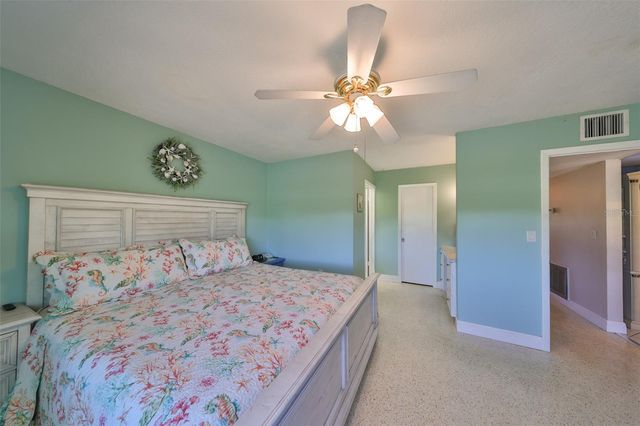 607 FOX HILLS DRIVE, Sun City Center, FL 33573