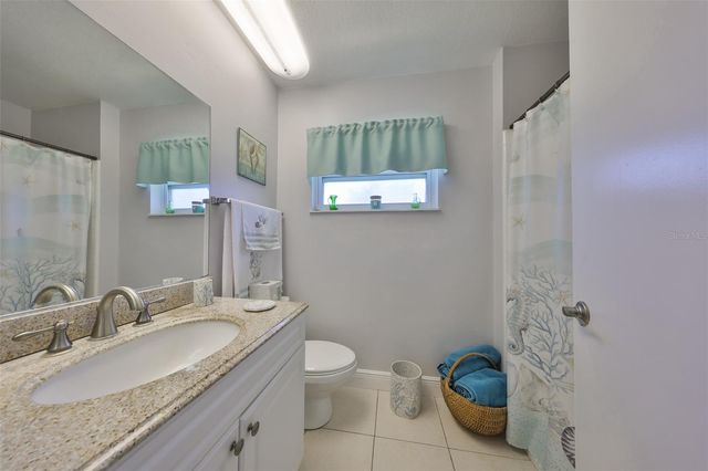 607 FOX HILLS DRIVE, Sun City Center, FL 33573