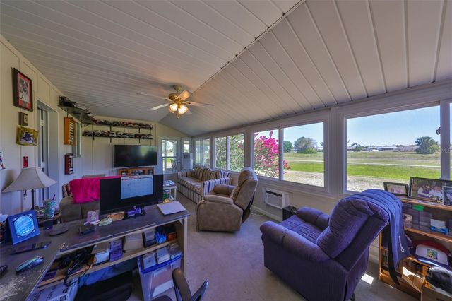 607 FOX HILLS DRIVE, Sun City Center, FL 33573