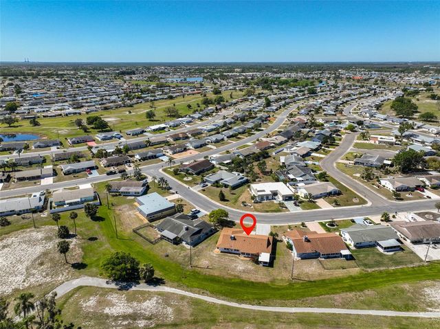 607 FOX HILLS DRIVE, Sun City Center, FL 33573