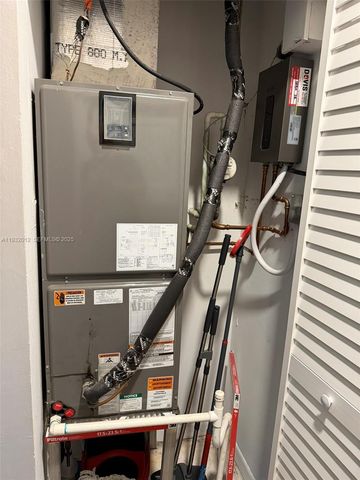 2301 NW 96th Ter 16D, Pembroke Pines, FL 33024