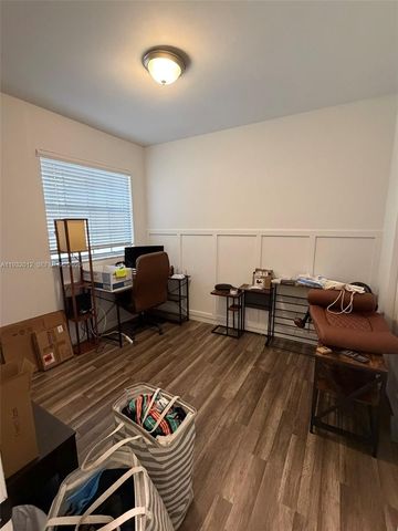 2301 NW 96th Ter 16D, Pembroke Pines, FL 33024