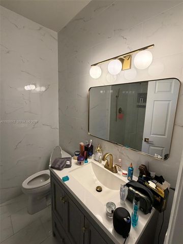 2301 NW 96th Ter 16D, Pembroke Pines, FL 33024