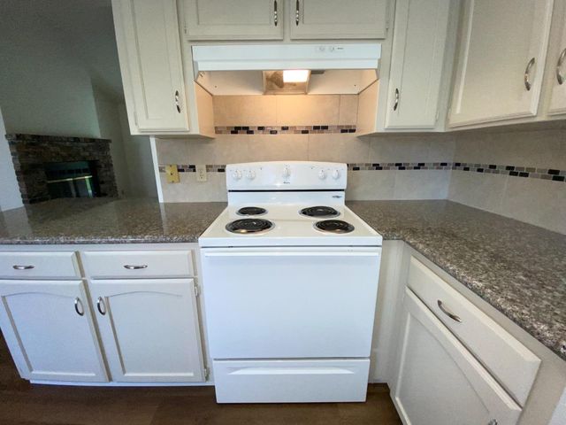 9583 N Meridian Avenue, Fresno, CA 93720