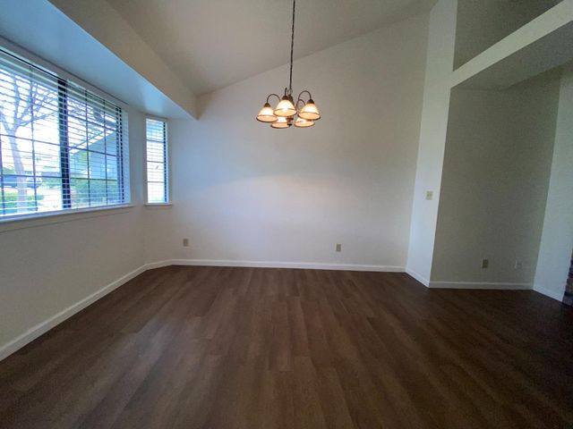 9583 N Meridian Avenue, Fresno, CA 93720
