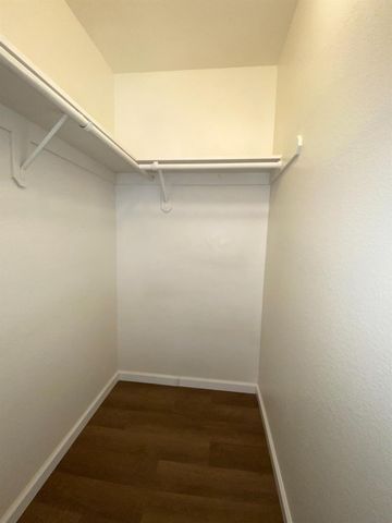 9583 N Meridian Avenue, Fresno, CA 93720