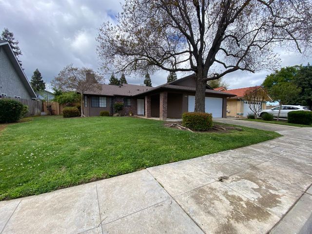 9583 N Meridian Avenue, Fresno, CA 93720
