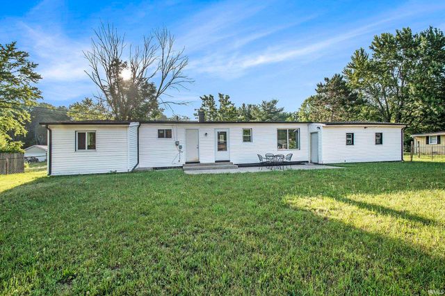 56435 Eastlea Drive, South Bend, IN 46619