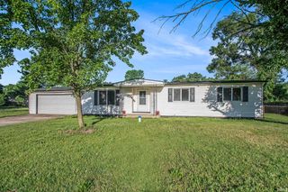 56435 Eastlea Drive, South Bend, IN 46619