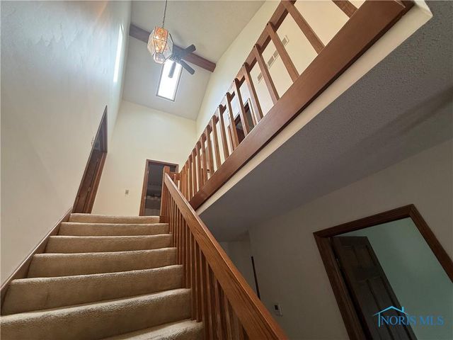 6855 Shooters Hill Road, Toledo, OH 43617