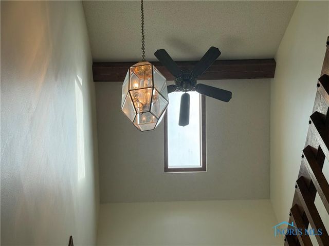 6855 Shooters Hill Road, Toledo, OH 43617