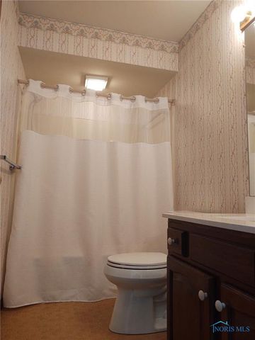 6855 Shooters Hill Road, Toledo, OH 43617