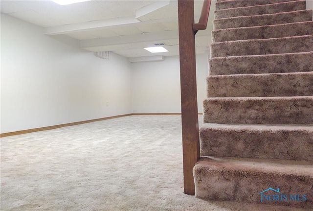 6855 Shooters Hill Road, Toledo, OH 43617