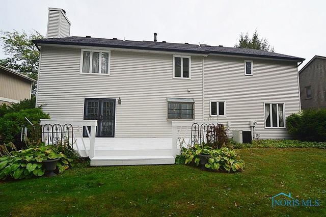 6855 Shooters Hill Road, Toledo, OH 43617