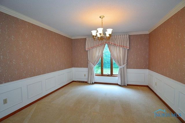 6855 Shooters Hill Road, Toledo, OH 43617