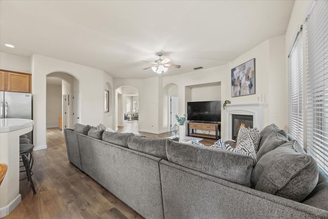 10330 Frank Greg Way, Elk Grove, CA 95757