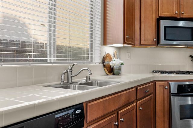 10330 Frank Greg Way, Elk Grove, CA 95757