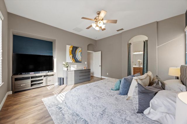 10330 Frank Greg Way, Elk Grove, CA 95757