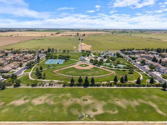 10330 Frank Greg Way, Elk Grove, CA 95757