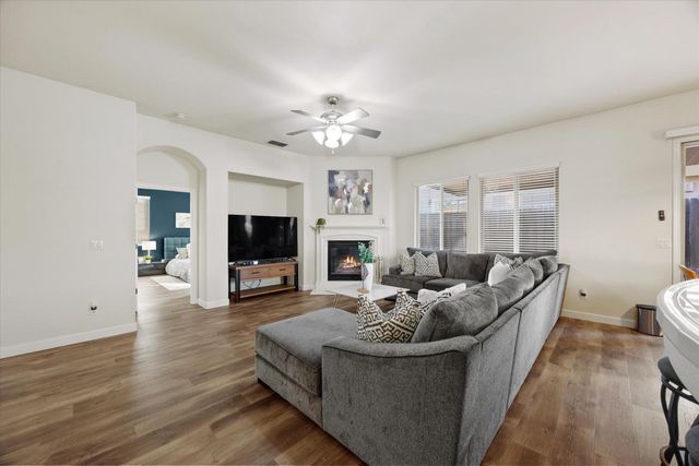 10330 Frank Greg Way, Elk Grove, CA 95757