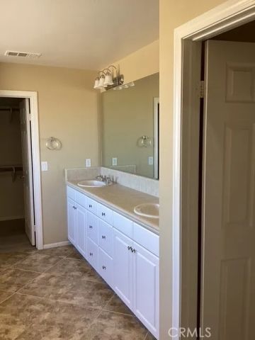 5819 W Avenue K9, Lancaster, CA 93536