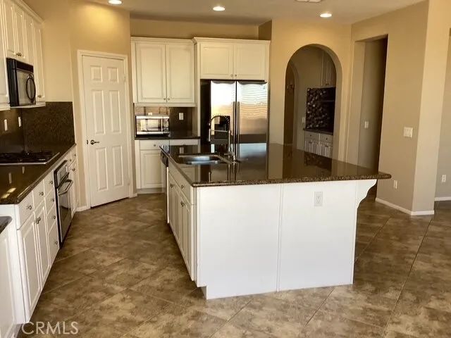 5819 W Avenue K9, Lancaster, CA 93536