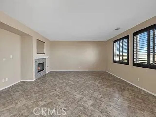 5819 W Avenue K9, Lancaster, CA 93536