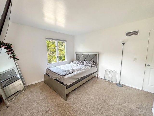 1246 Dyemeadow Lane, Flint, MI 48532