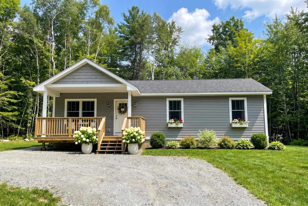 216 Center Road, Goshen, NH 03752