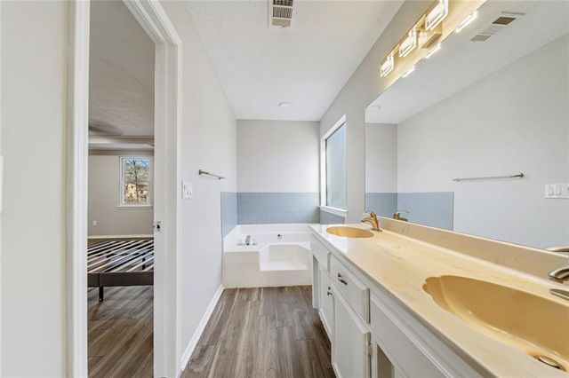 1069 Ashwood Circle, Lawrenceville, GA 30046