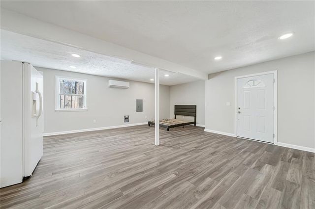 1069 Ashwood Circle, Lawrenceville, GA 30046