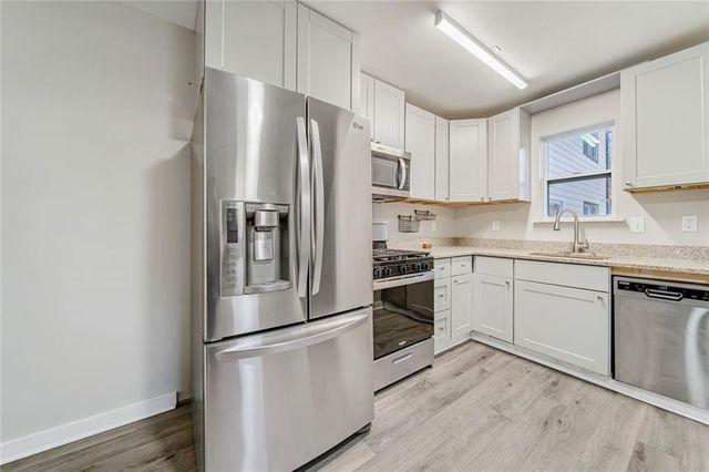 1069 Ashwood Circle, Lawrenceville, GA 30046