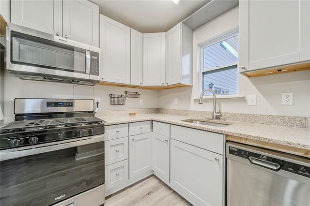 1069 Ashwood Circle, Lawrenceville, GA 30046