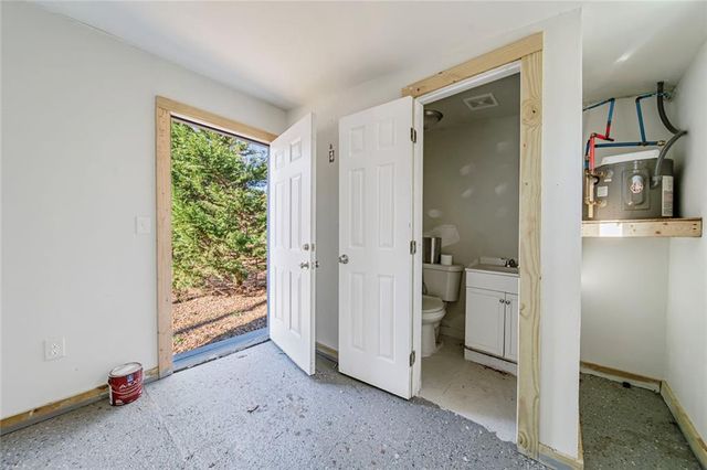 1069 Ashwood Circle, Lawrenceville, GA 30046