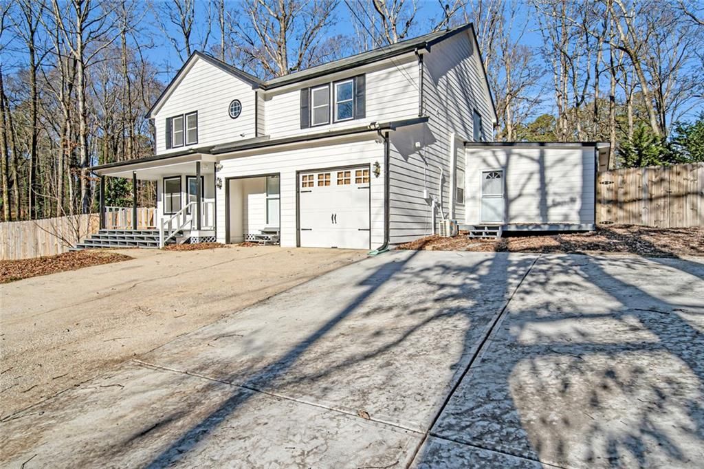 1069 Ashwood Circle, Lawrenceville, GA 30046