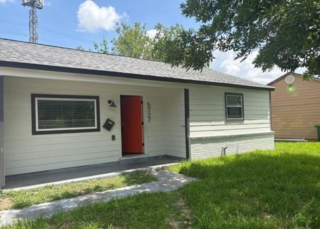 5727 Rue Street, Houston, TX 77033