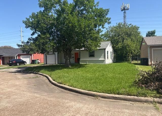 5727 Rue Street, Houston, TX 77033