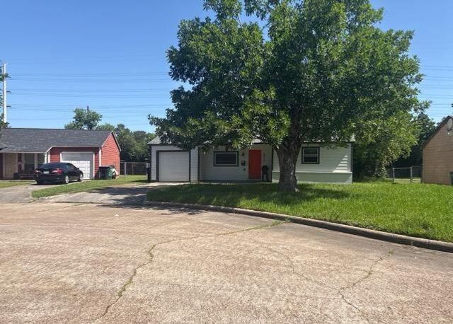 5727 Rue Street, Houston, TX 77033