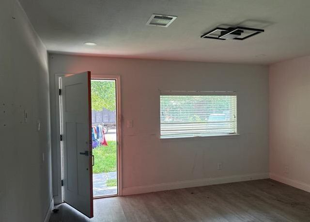 5727 Rue Street, Houston, TX 77033
